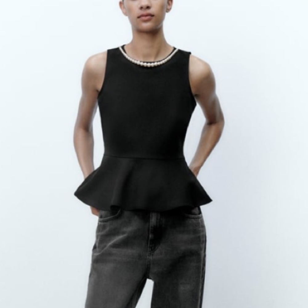 Zara pearl peplum top— black NWT